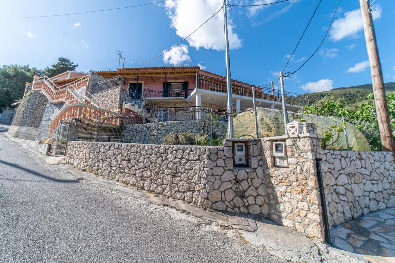 Korina Studios Paleokastritsa Luaran gambar